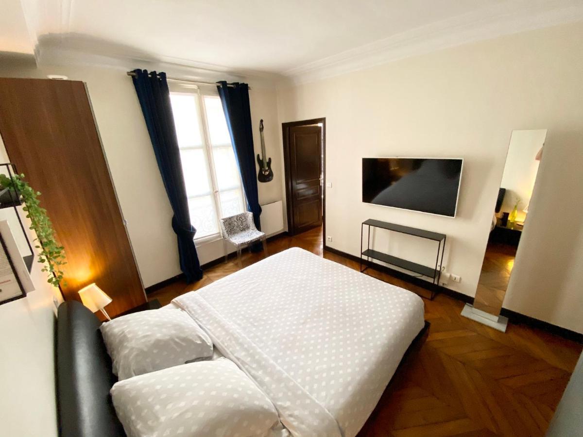 Moderne - Champs Elysees Haussmann *