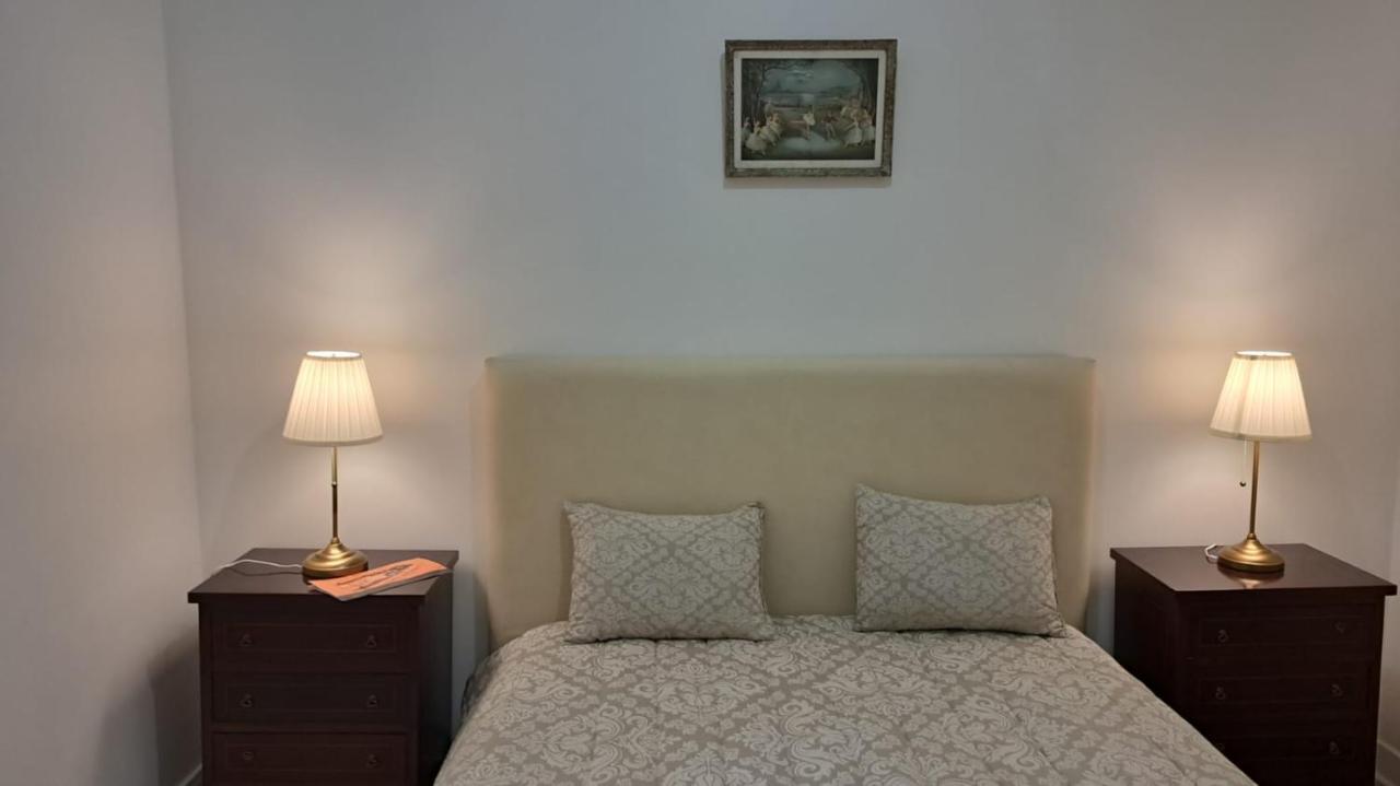Apartment A 20 Minutes A Pied De L'arc De Triomphe! Paris