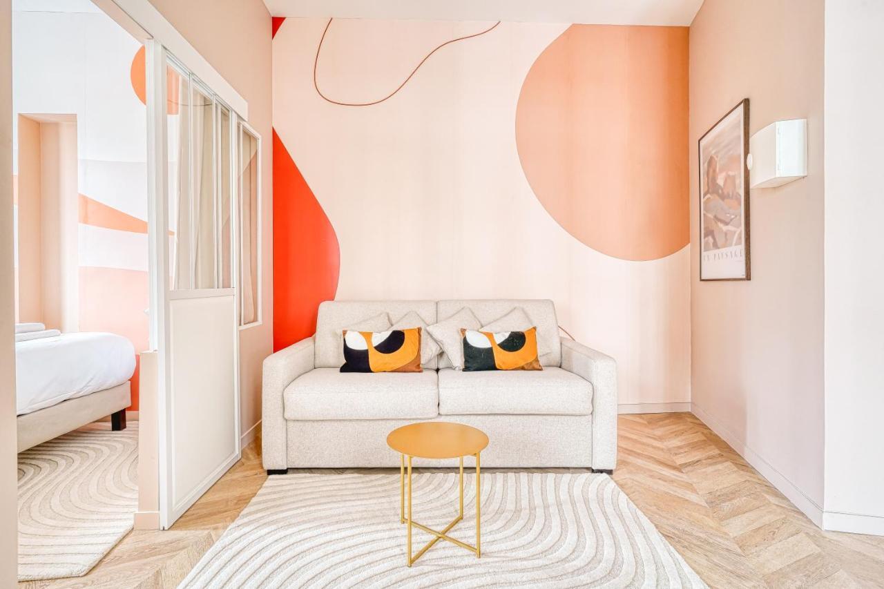 Appartement Place Du Marechal Juin - Gourgaud Paris