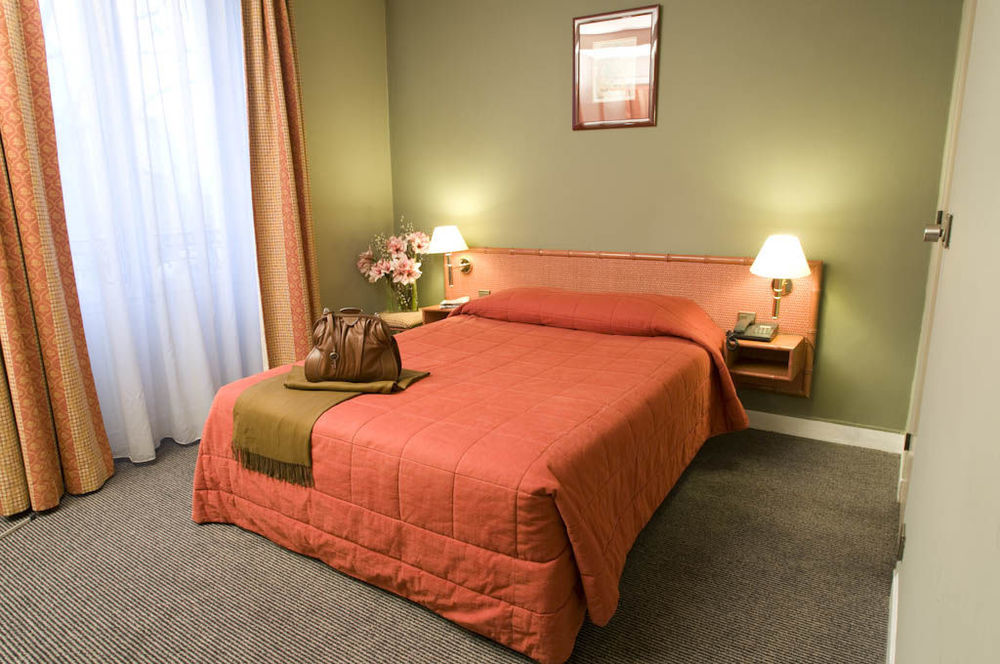 Trianon Gare De Lyon Hotel