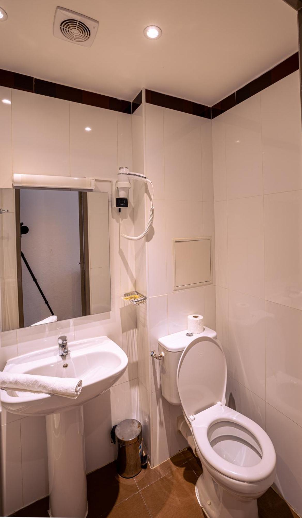 Aix Europe Hotel