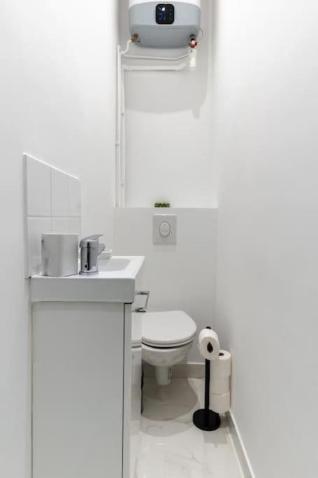 Jouffroy D'abbans/batignolles Charming Studio 4p Paris