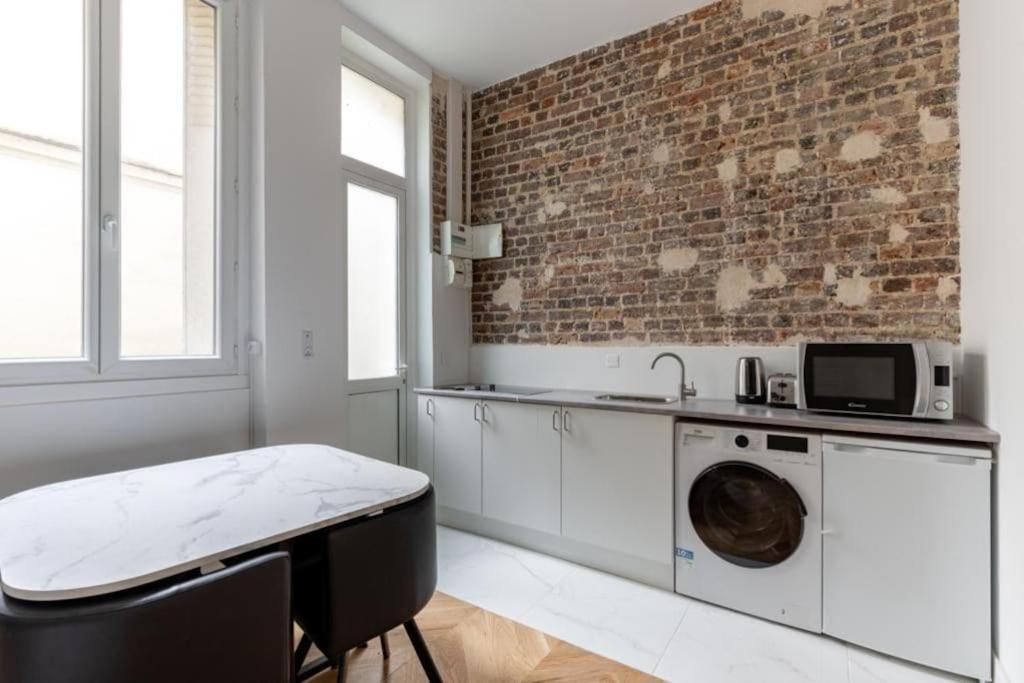 Jouffroy D'abbans/batignolles Charming Studio 4p * Paris