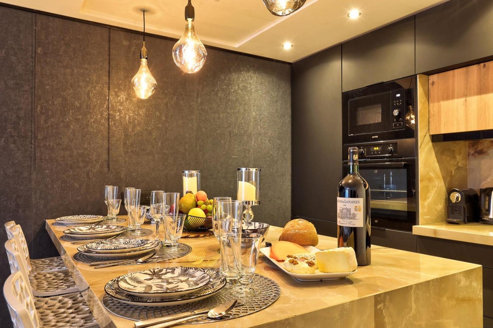 664 Deligny - Superb In Apartment