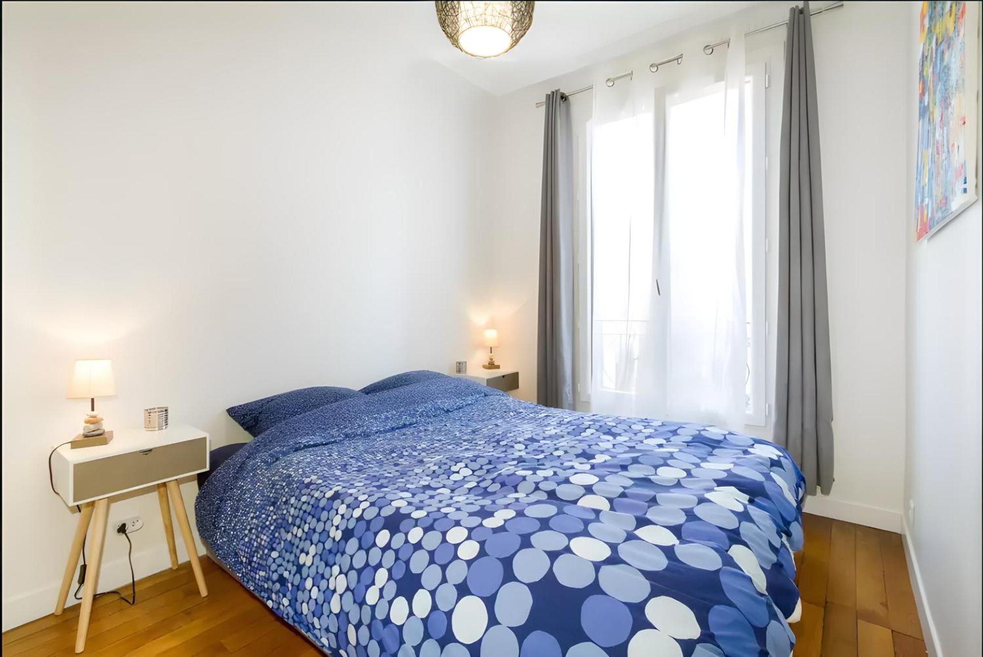 2 Pieces Avec Vue Tour Eiffel Apartment Paris
