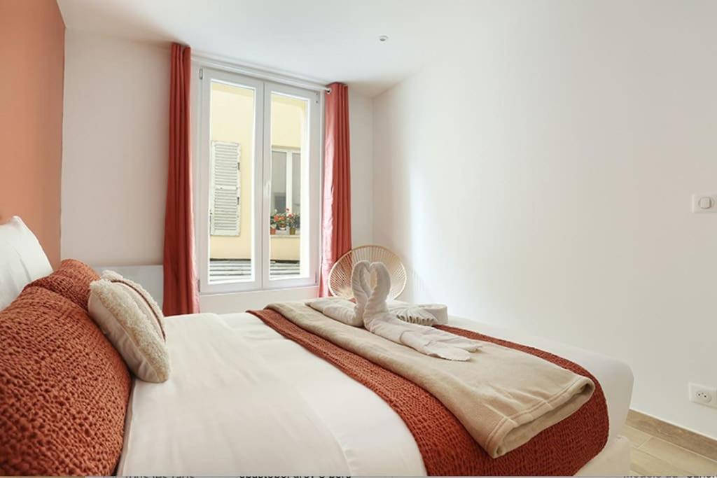 Center Of By Prestige Apartment