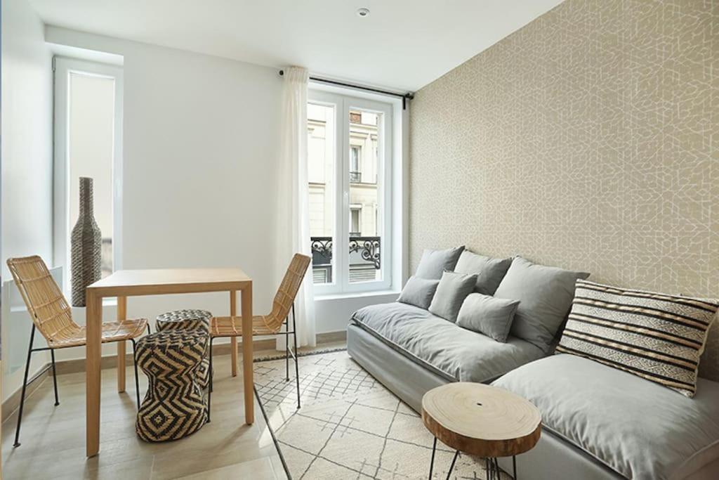 Center Of By Prestige Paris