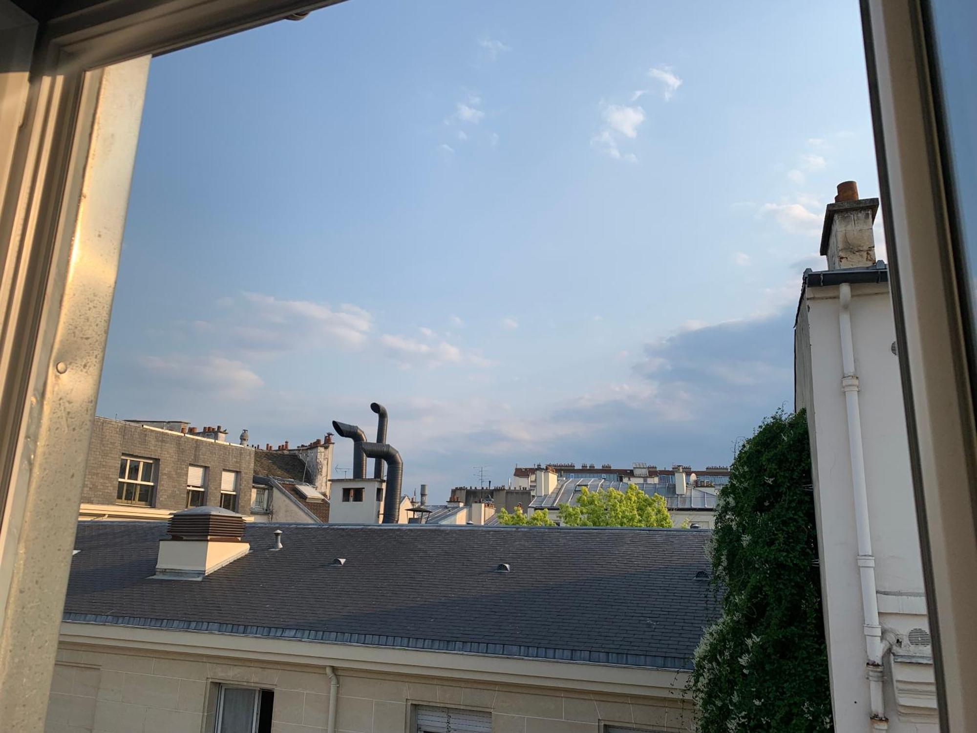 Bastille Apartment *