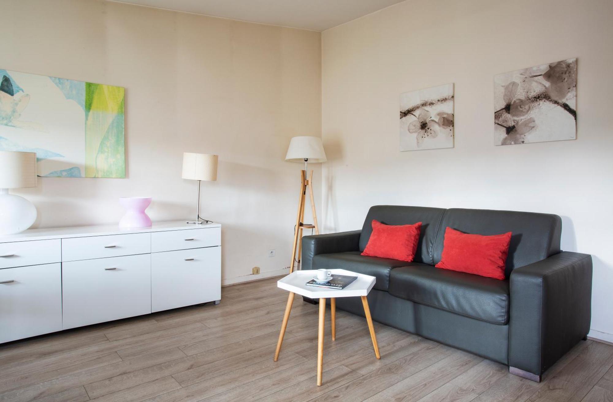 Place De L'etoile, Wagram With Ac Apartment *