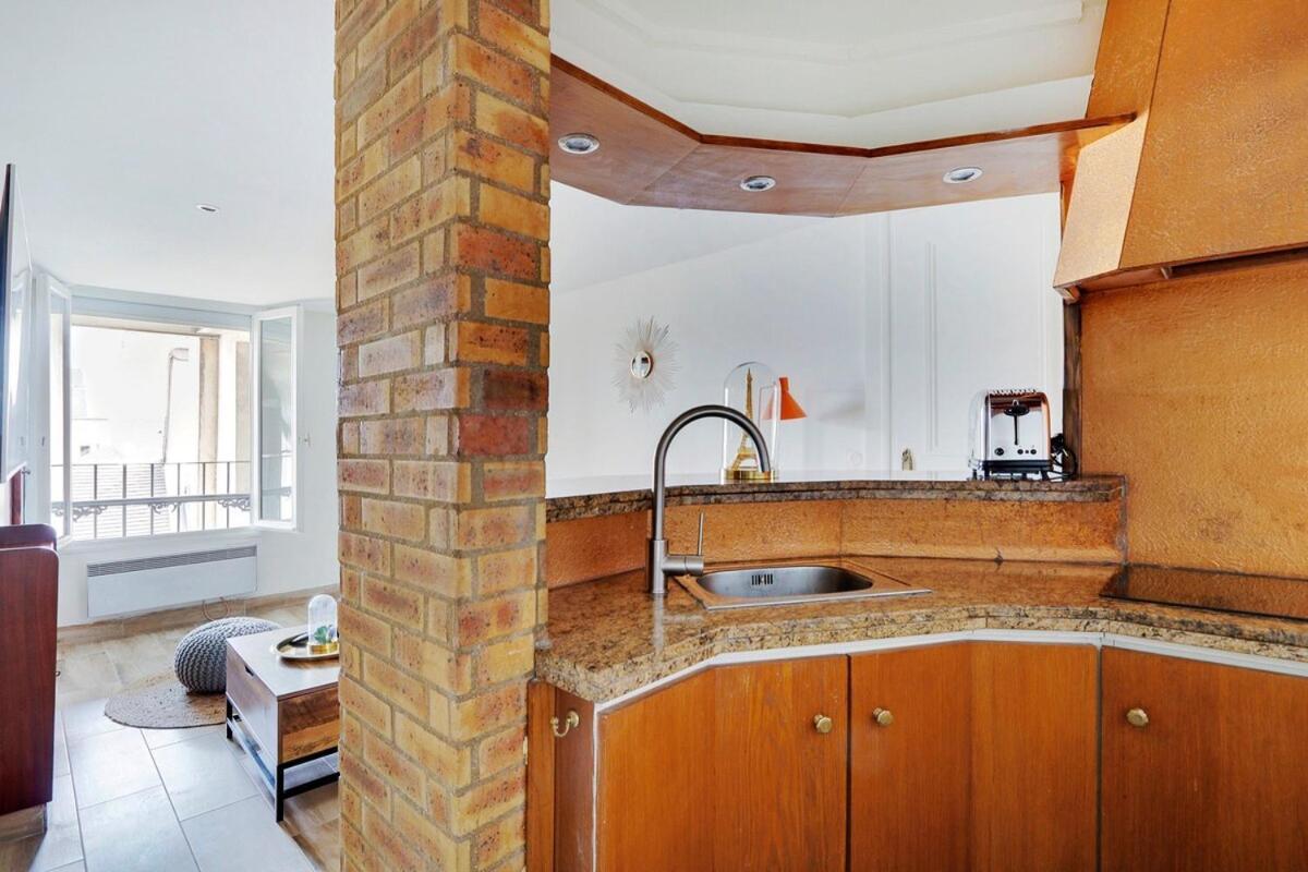 Apartment Marais Beaubourg Area