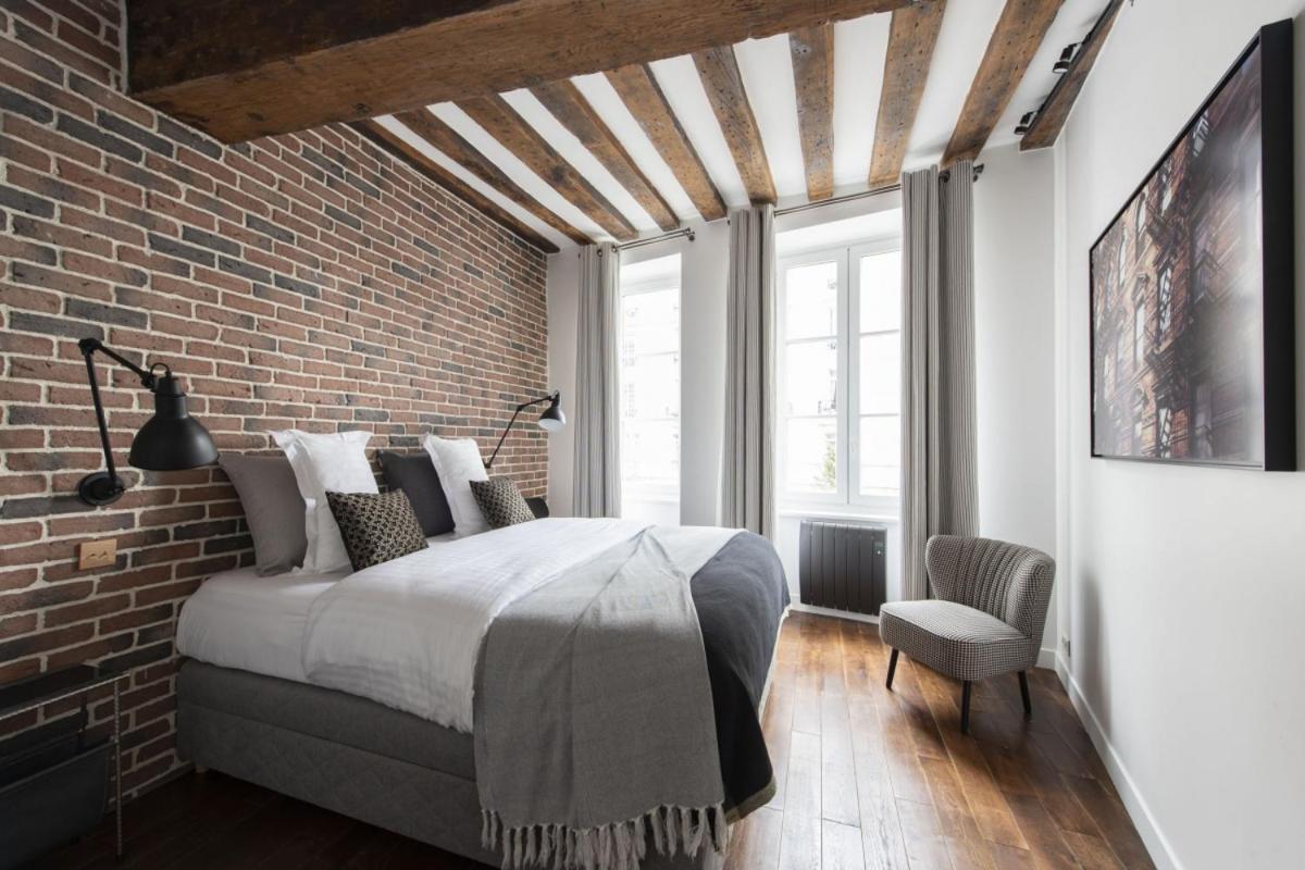 Ghost Apartment Paris