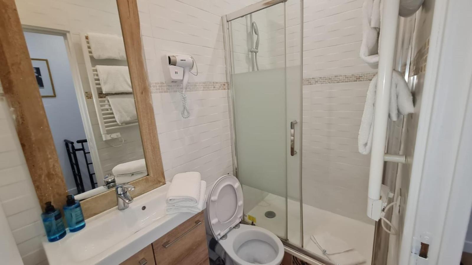 32 Atelier Fashion Apartment Paris