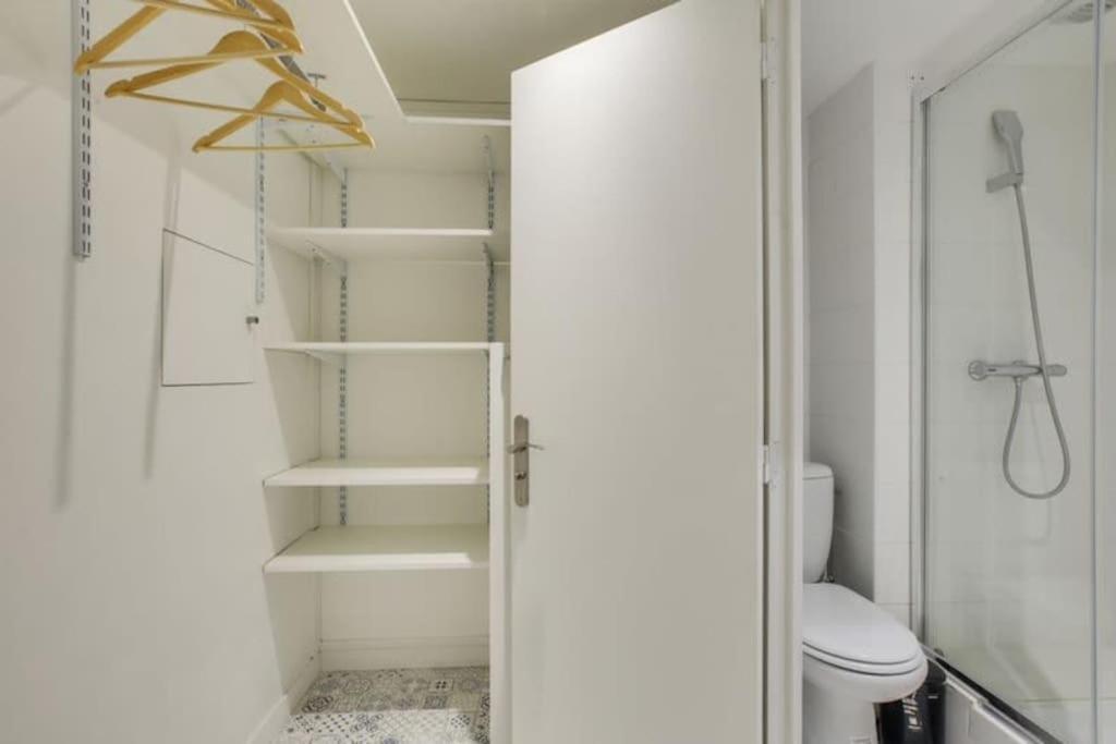 Modern French Studio Charm In The City *