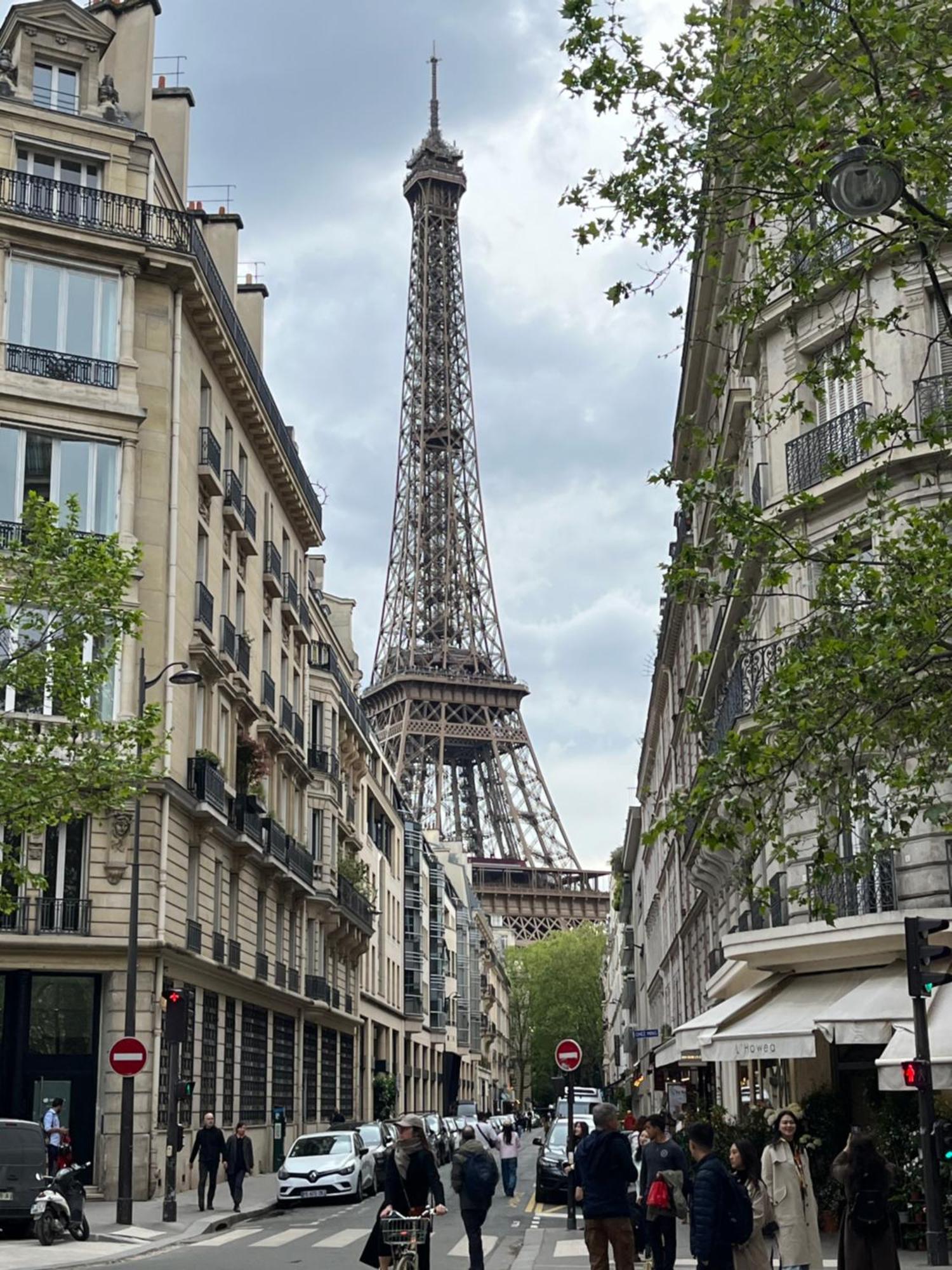 Apartment Eiffel House