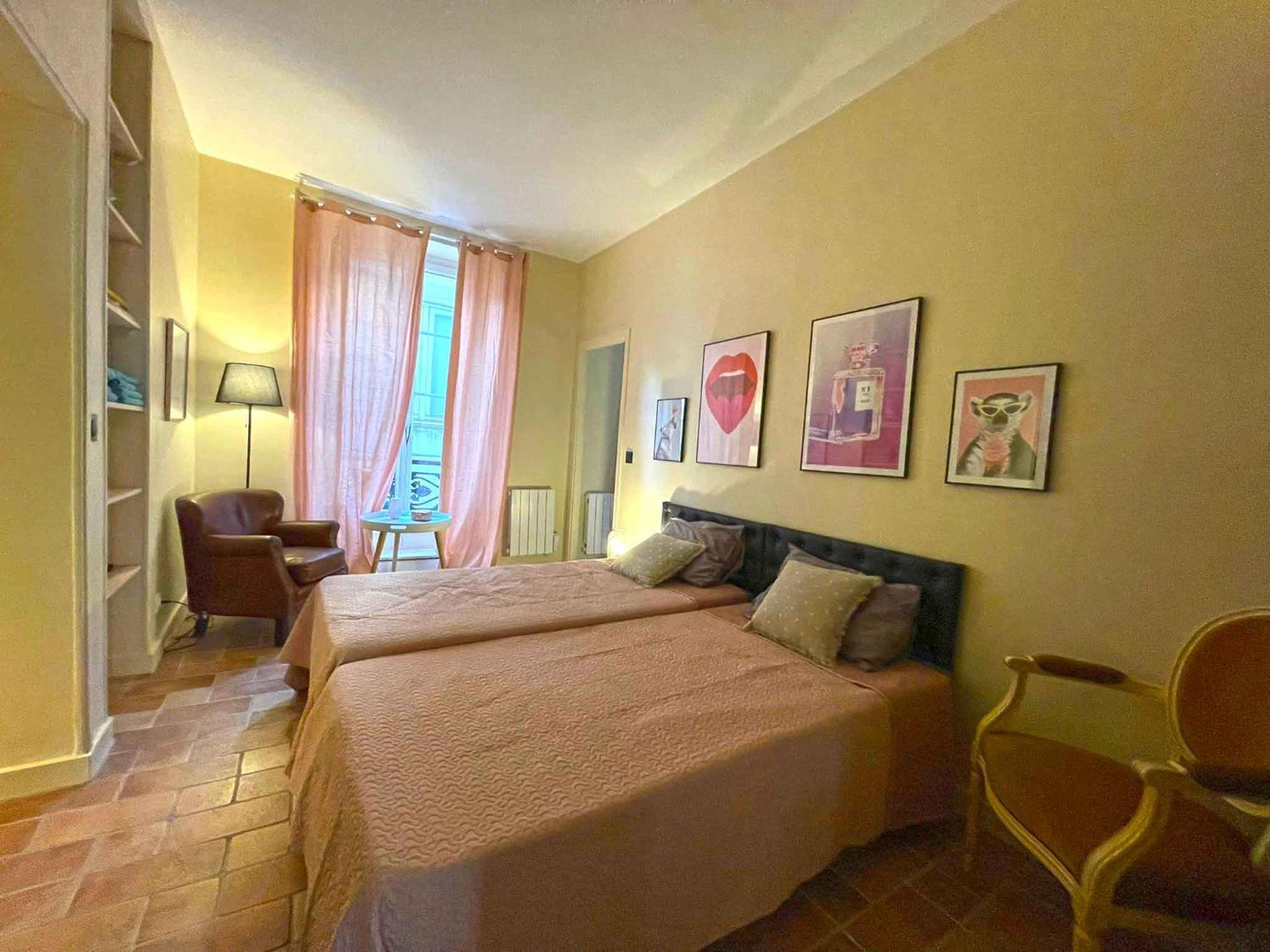 Appartement Dans Le Marais 3