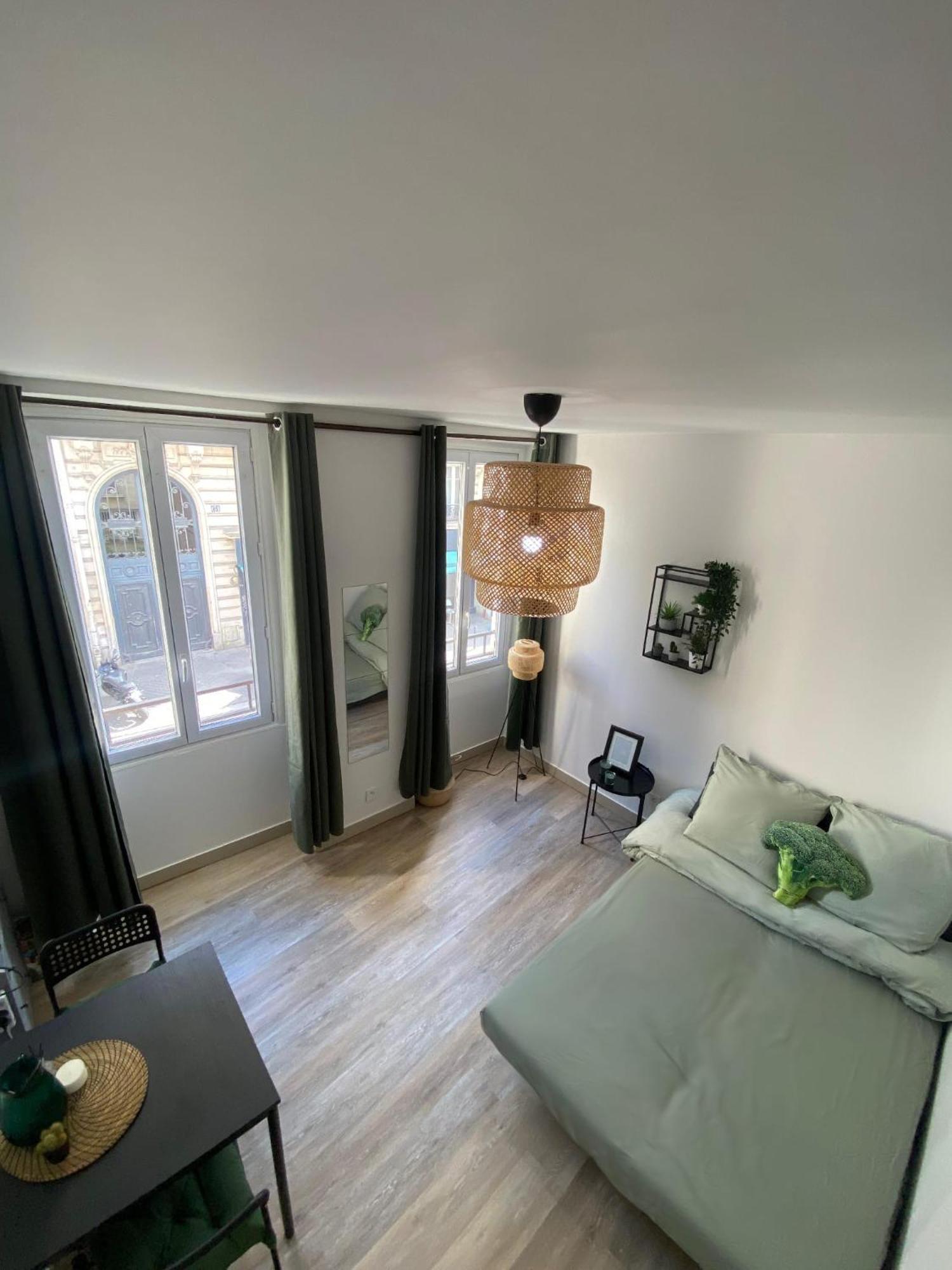 Appartement Charmant Studio Au Coeur De Paris