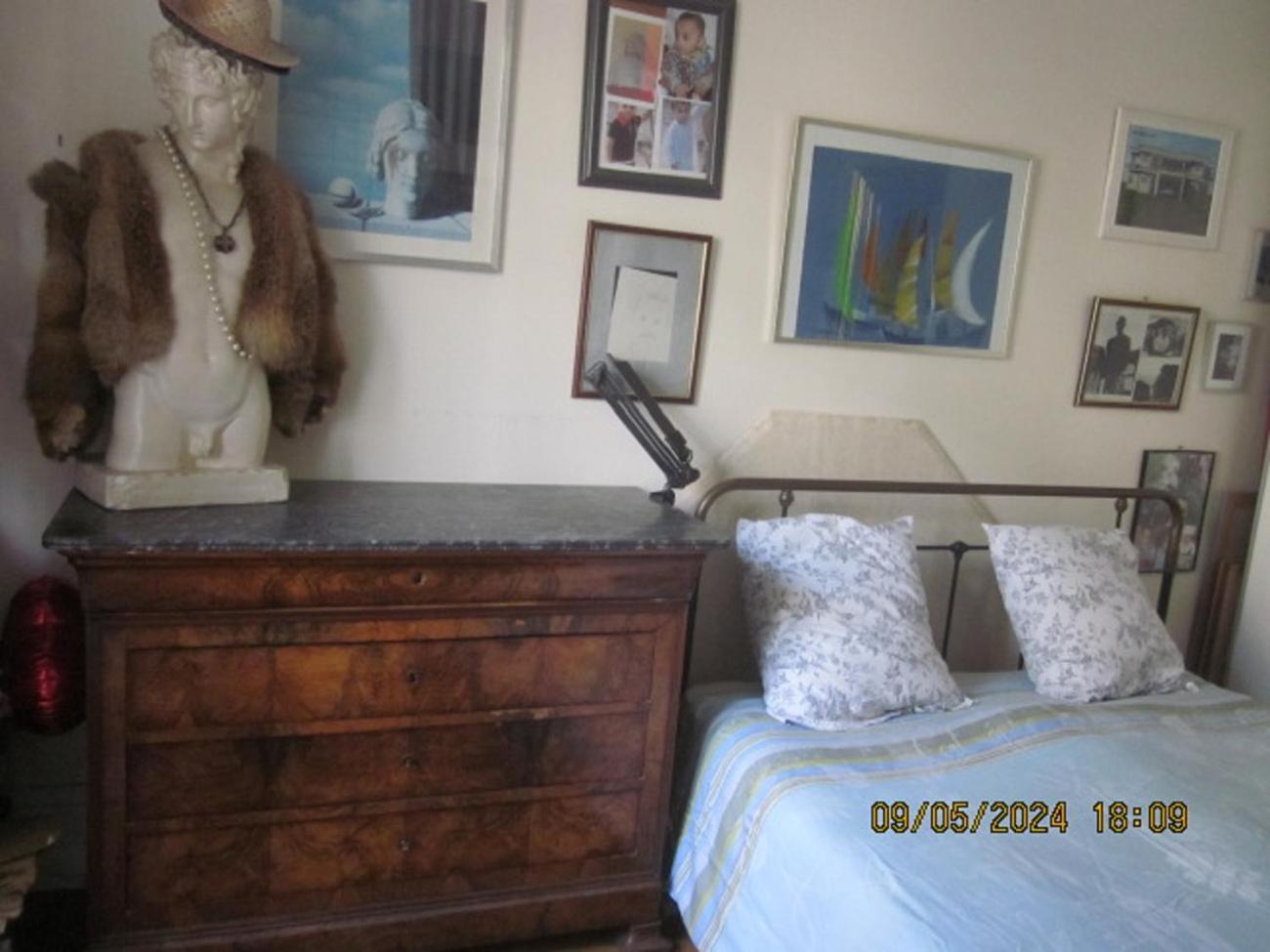Bed & Breakfast Centre *
