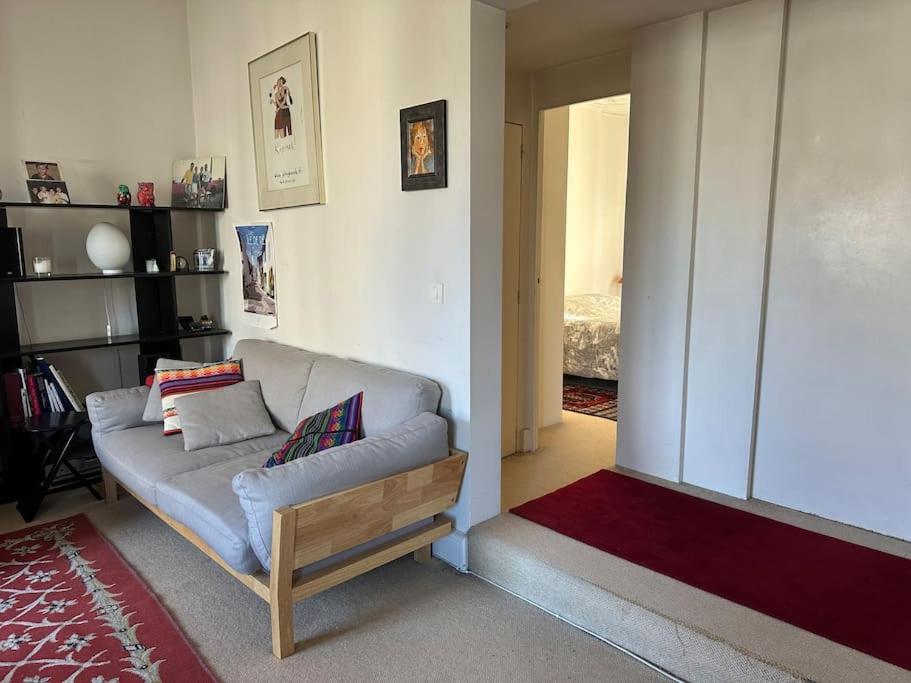 Lumineux De 47m2 Dans Le 17eme Appartement *