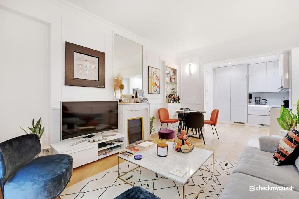 Luxury Apartment 4Pers George V - Four Seasons Area * Paris