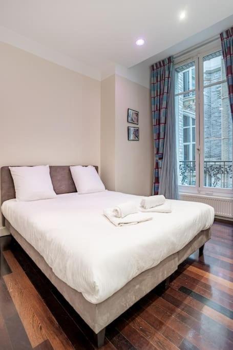Joie Messine - Parc Monceau - Champs-elysees Apartment *