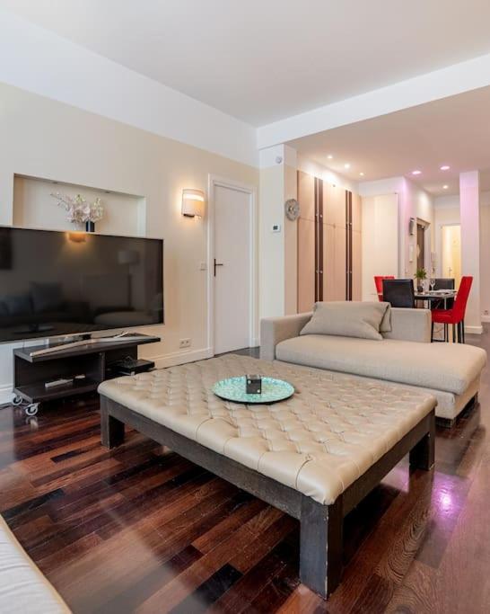 Joie Messine - Parc Monceau - Champs-elysees Apartment Paris