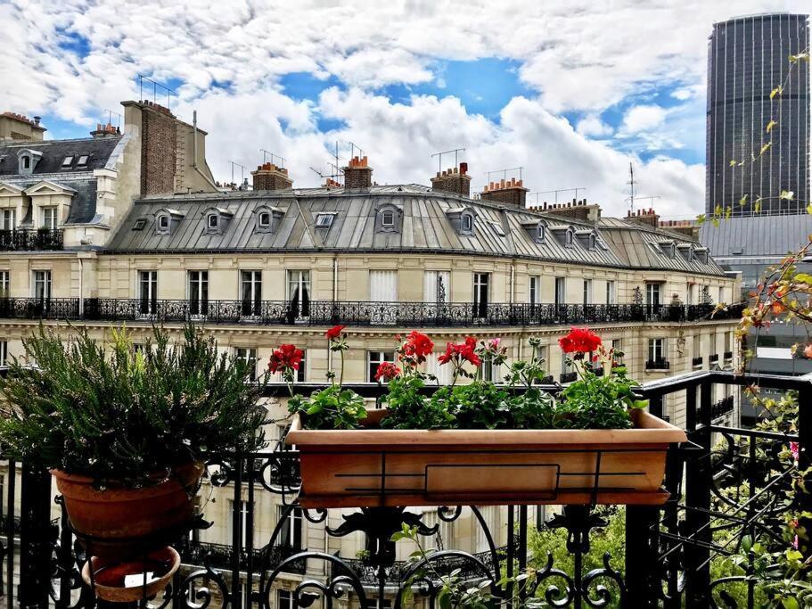 Your From Near Eiffel Tower-invalides *