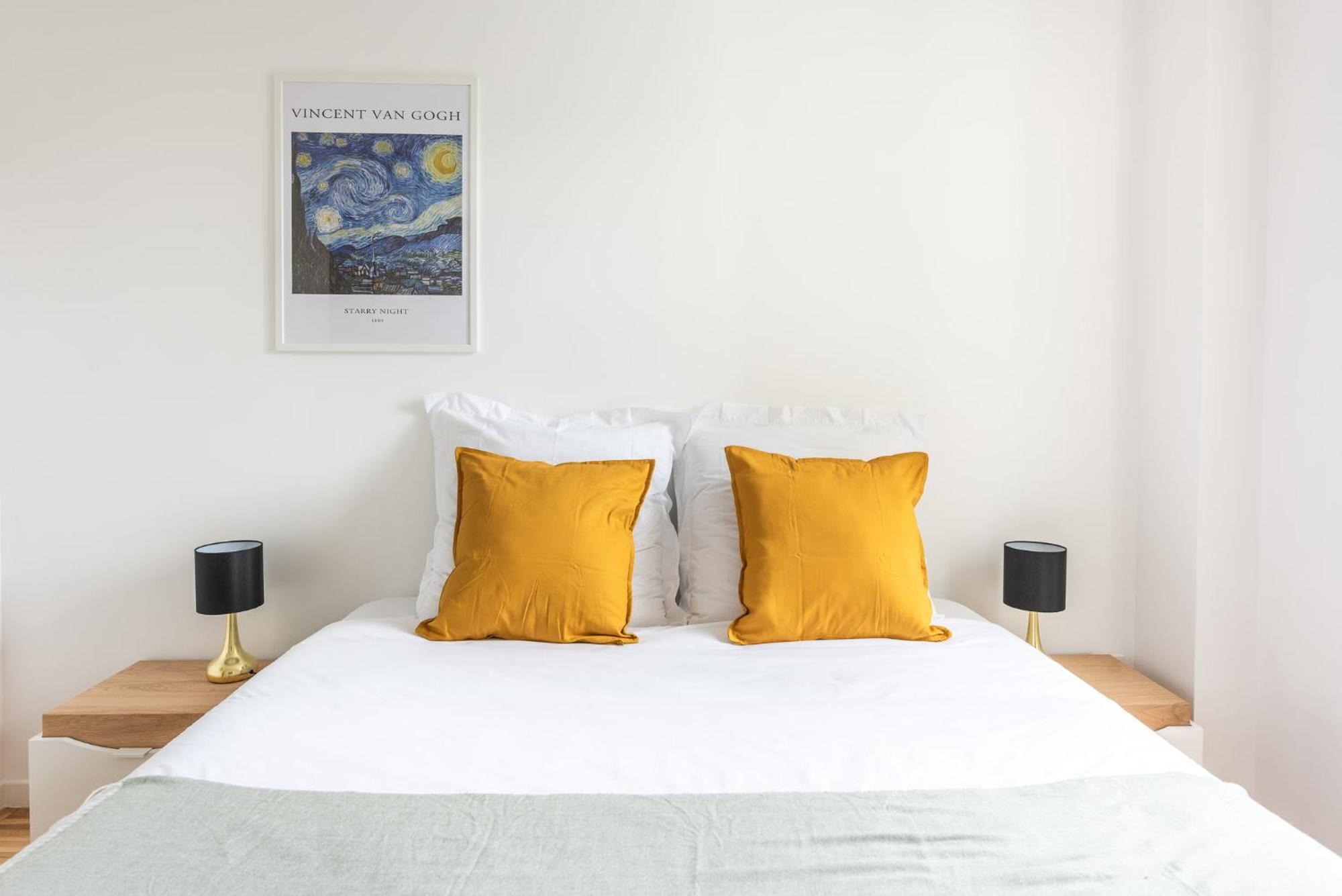 Design - 6 Guests - Buttes Chaumont Apartment *