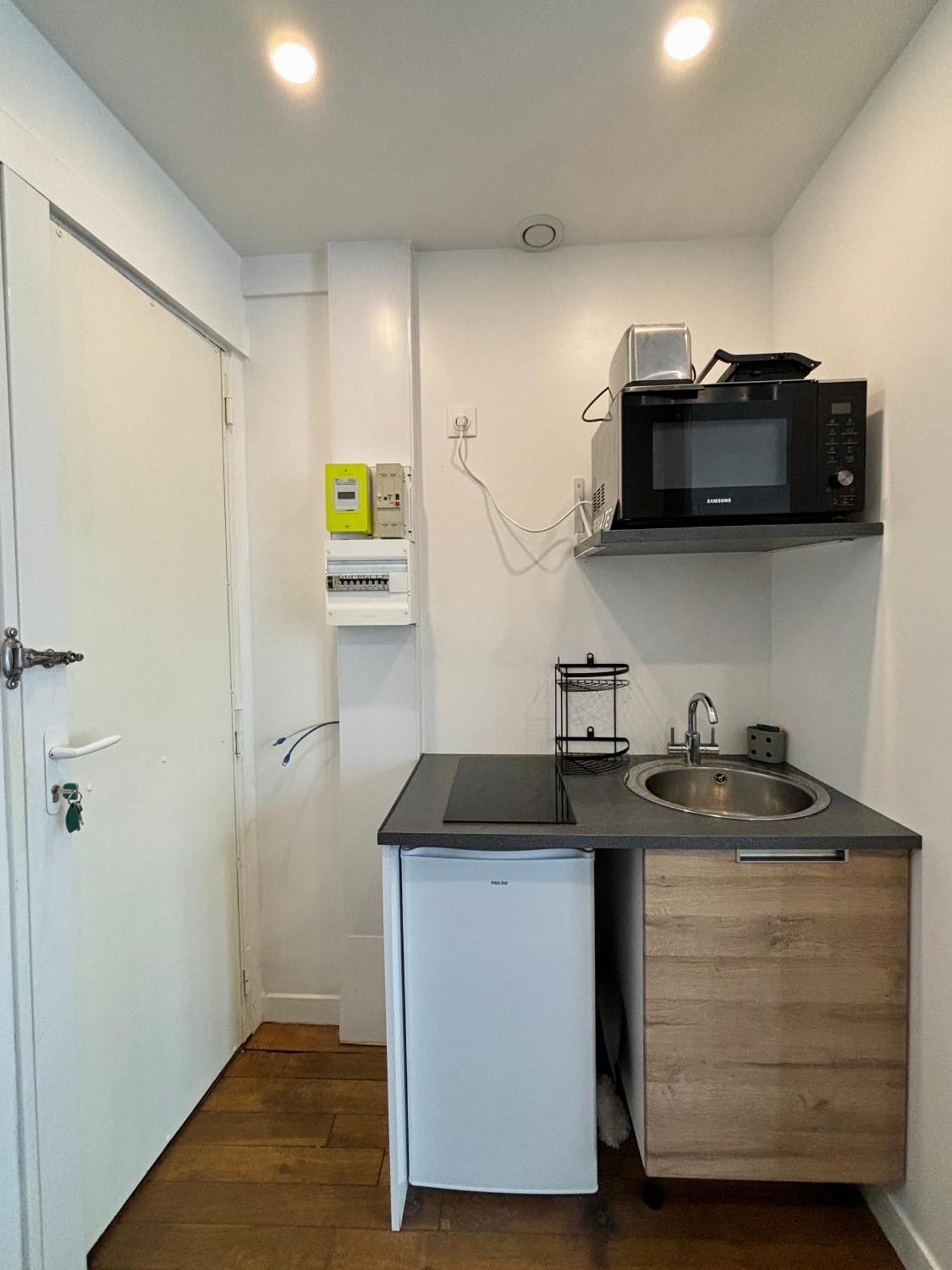 Appartement Studio Abbesses Montmartre Paris