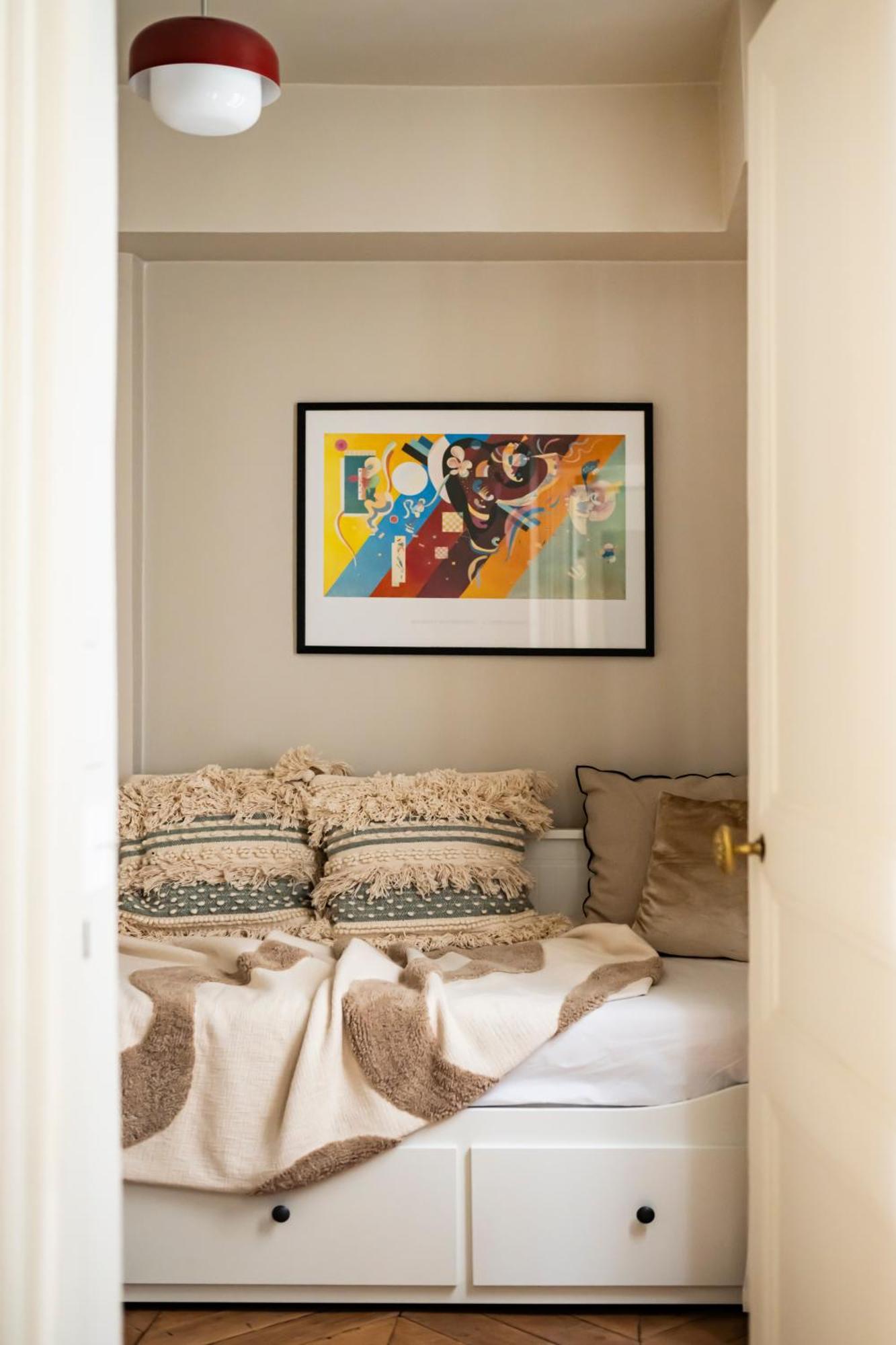 Ile-saint-louis Apartment