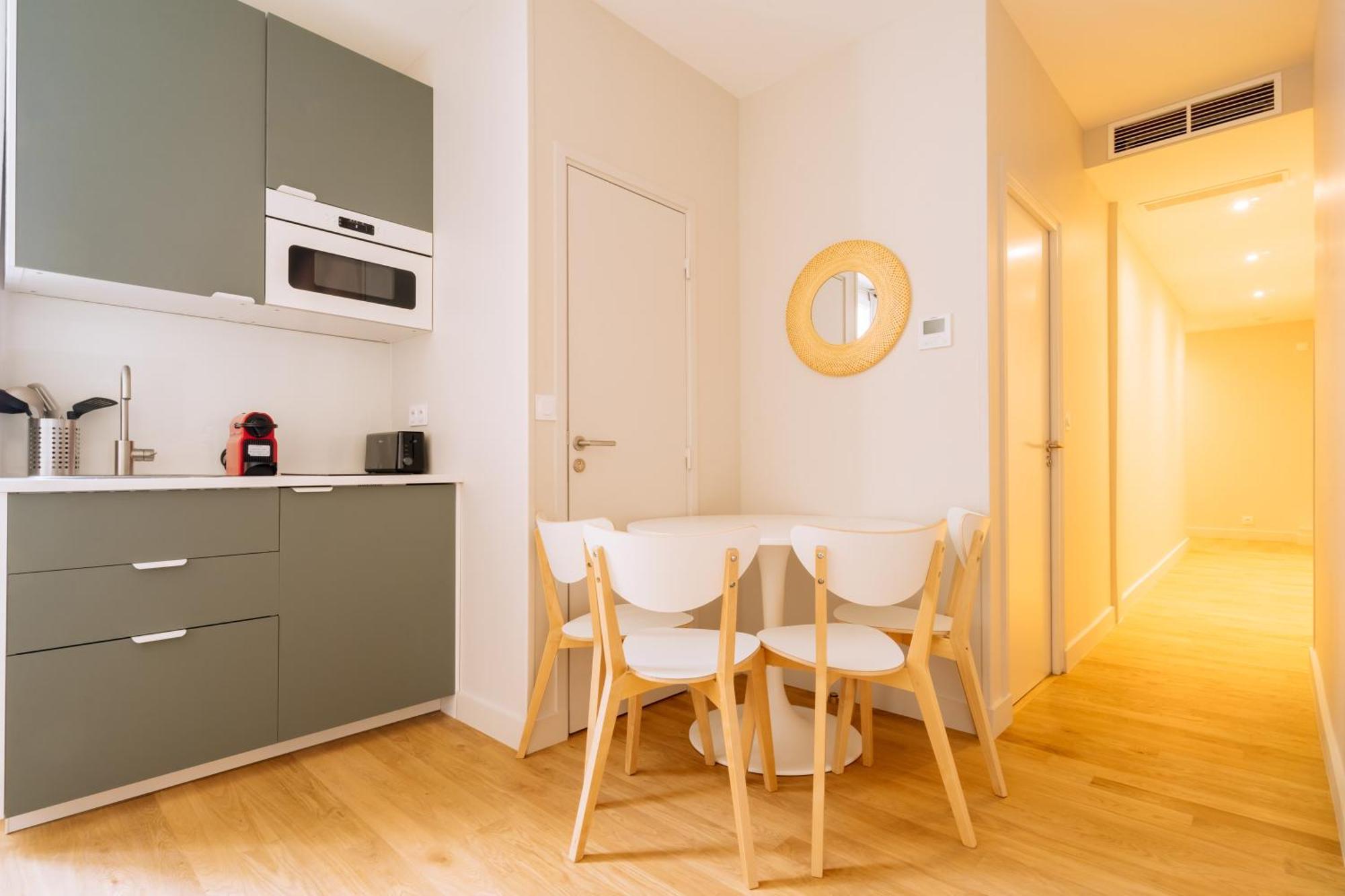 Stunning 1 Bedroom In