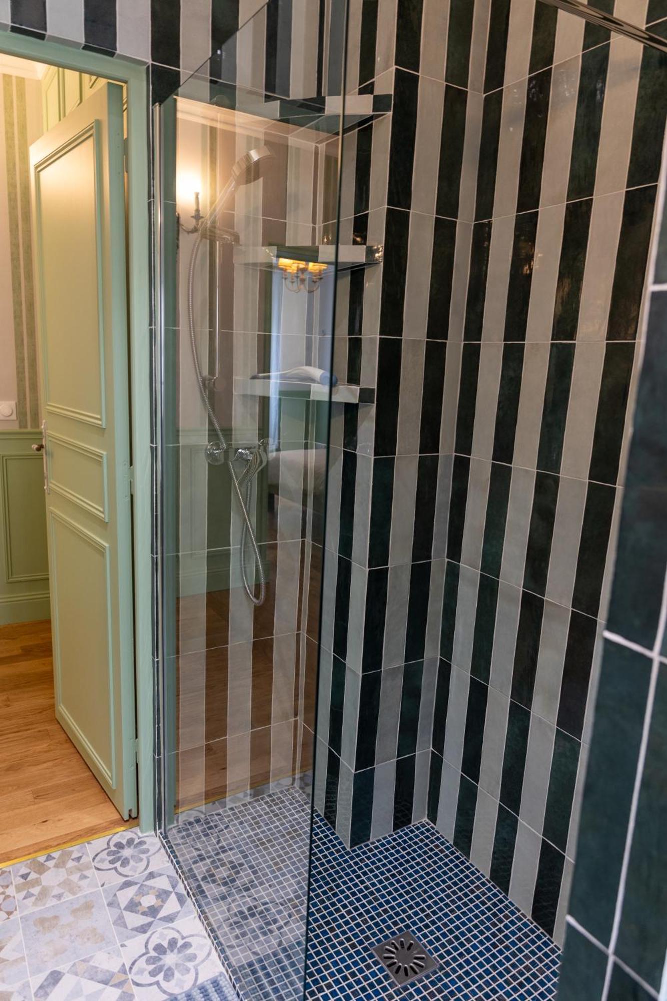 15 Apartment Paris