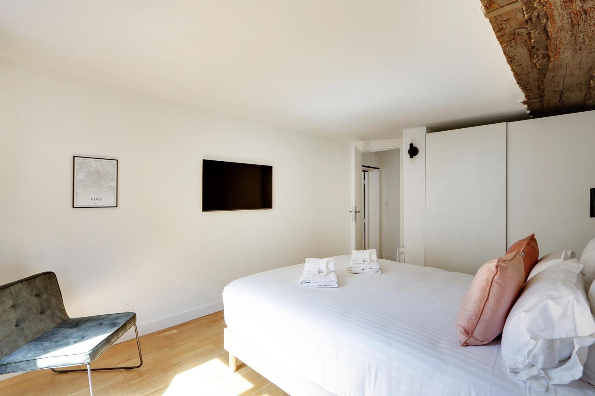 Apartment Pick A Flat's In Saint-martin - Rue Du Faubourg Saint-martin *