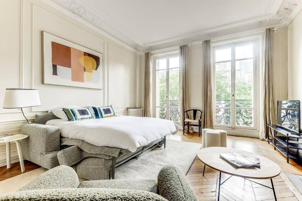 La Fleur Du Bosquet - Sumptuous- Eiffel Tower View Apartment *