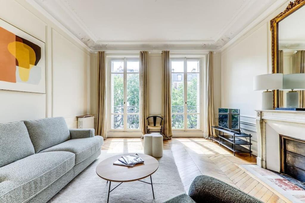 Apartment La Fleur Du Bosquet - Sumptuous- Eiffel Tower View *