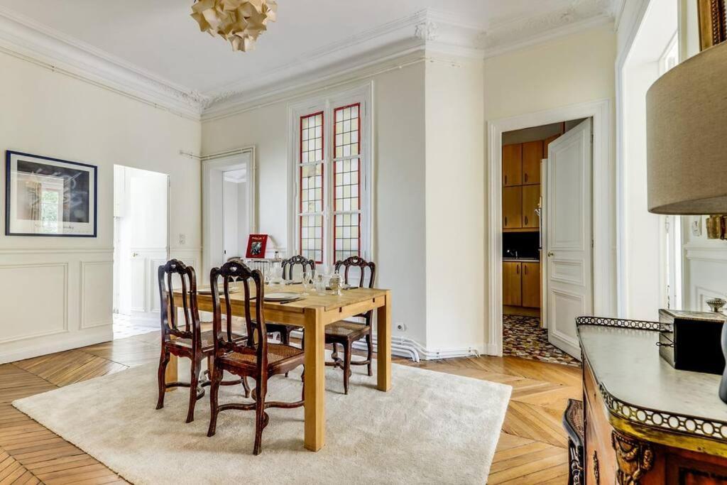 Apartment La Fleur Du Bosquet - Sumptuous- Eiffel Tower View Paris