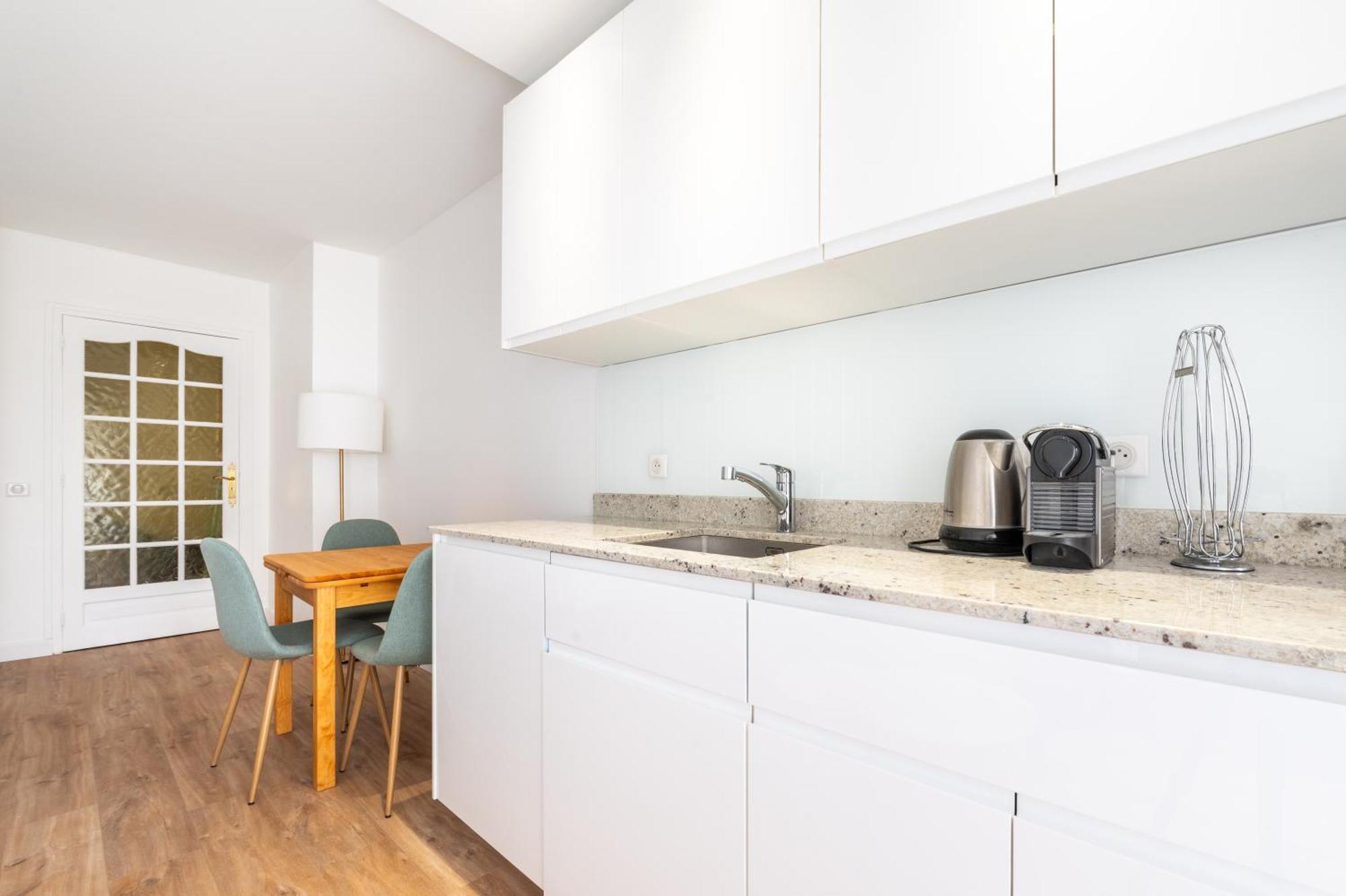 Stylish 1bd Flat With Patio Rue Des Petites Ecuries Apartamento Paris