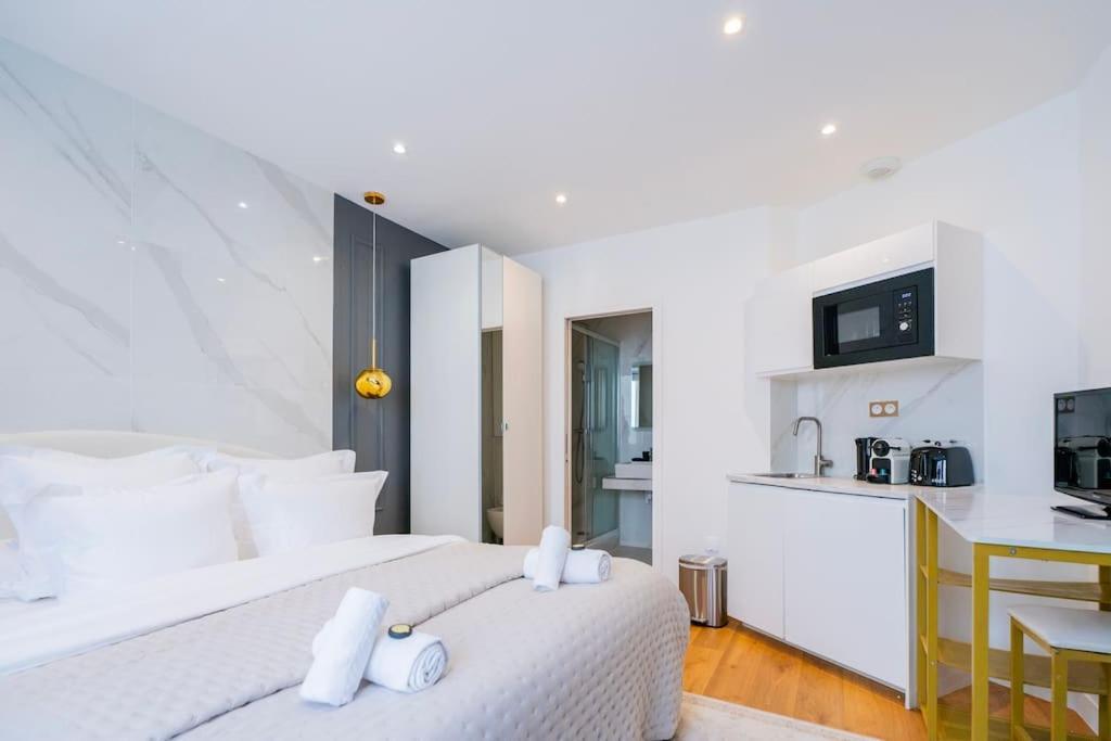 Luxurious With Stylish Design And Comfort - 104 Paris