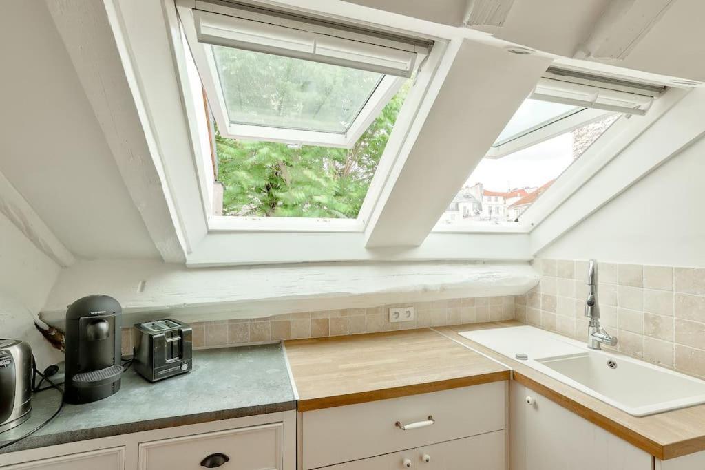 Stunning Duplex Near Place De La Nation Apartamento