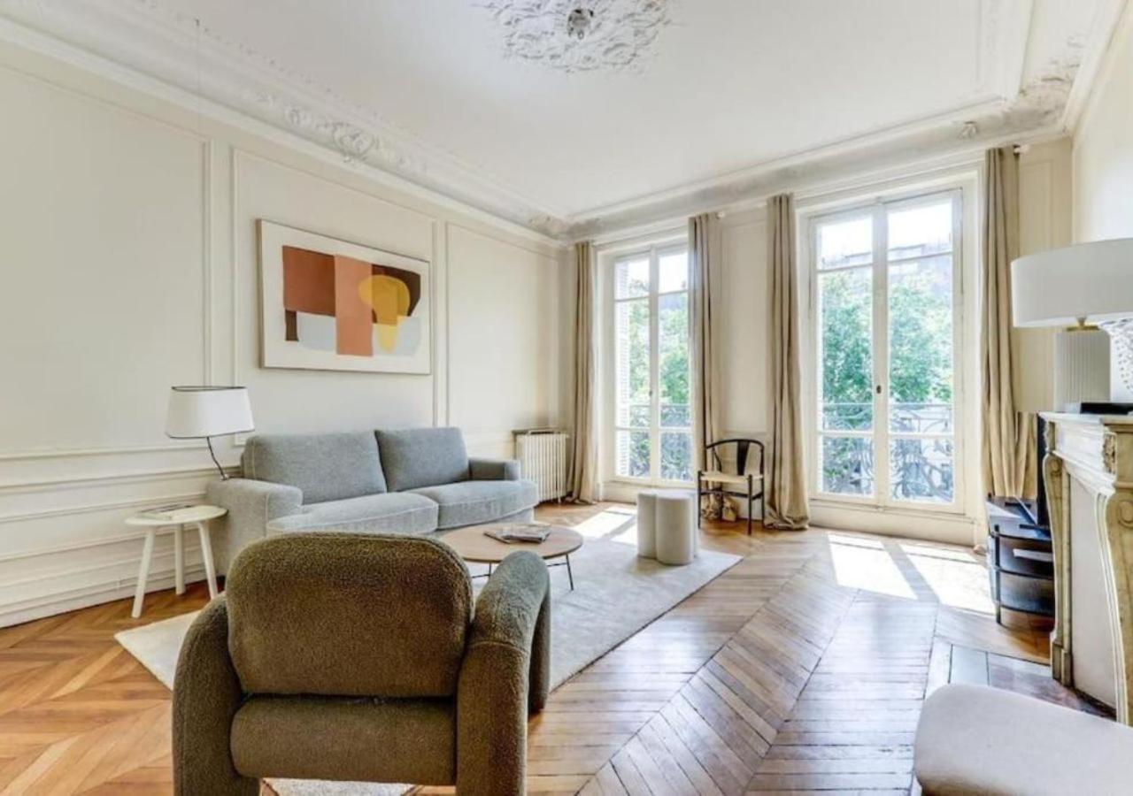 Apartment La Fleur Du Bosquet - Sumptuous- Eiffel Tower View Paris