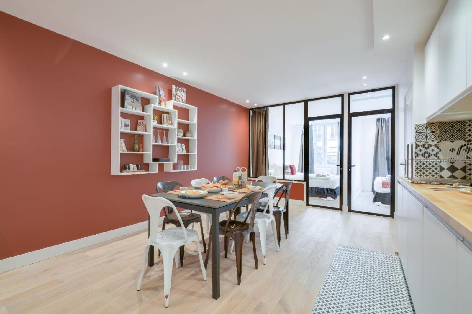 Charming Flat In The Heart Of Paris