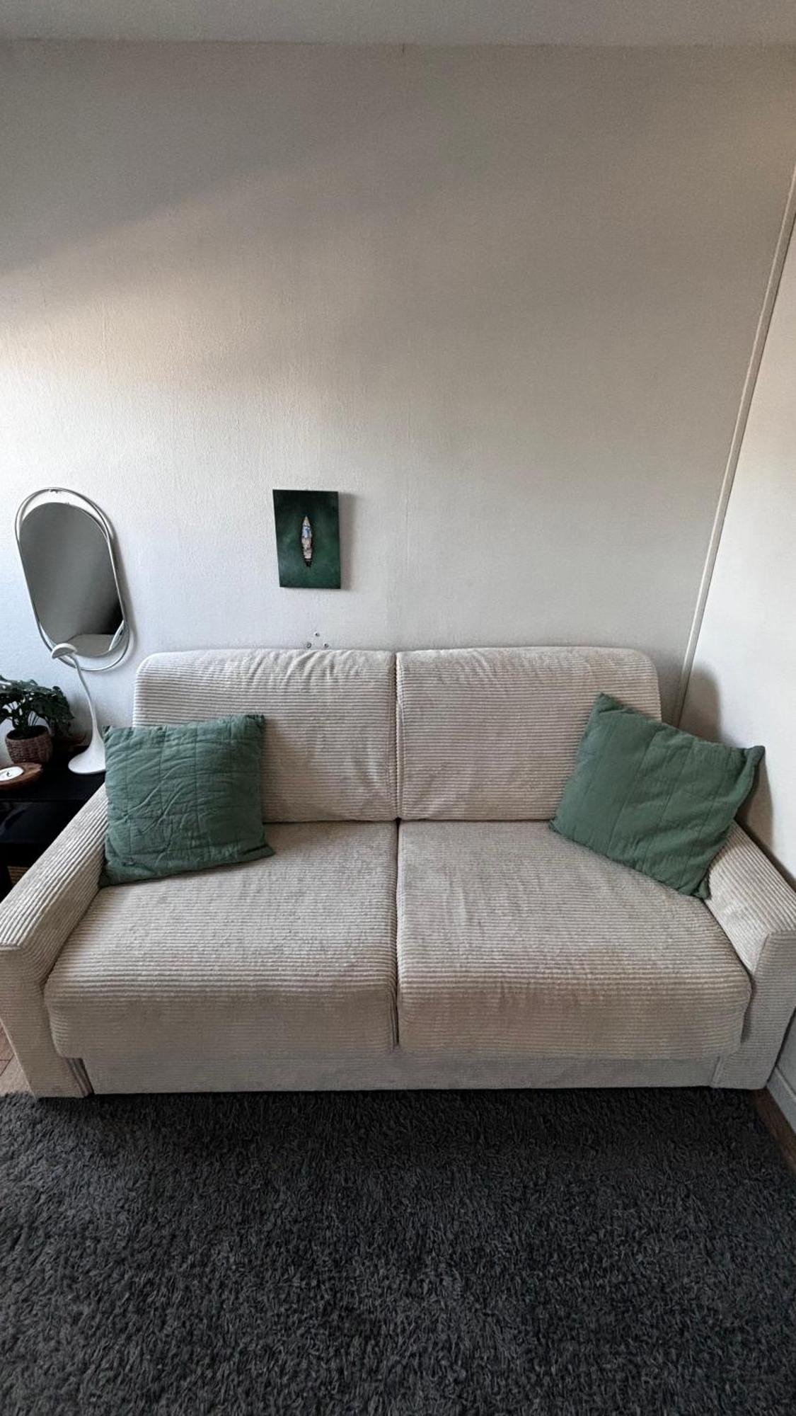 Apartment Petit - 10eme Arrondissement