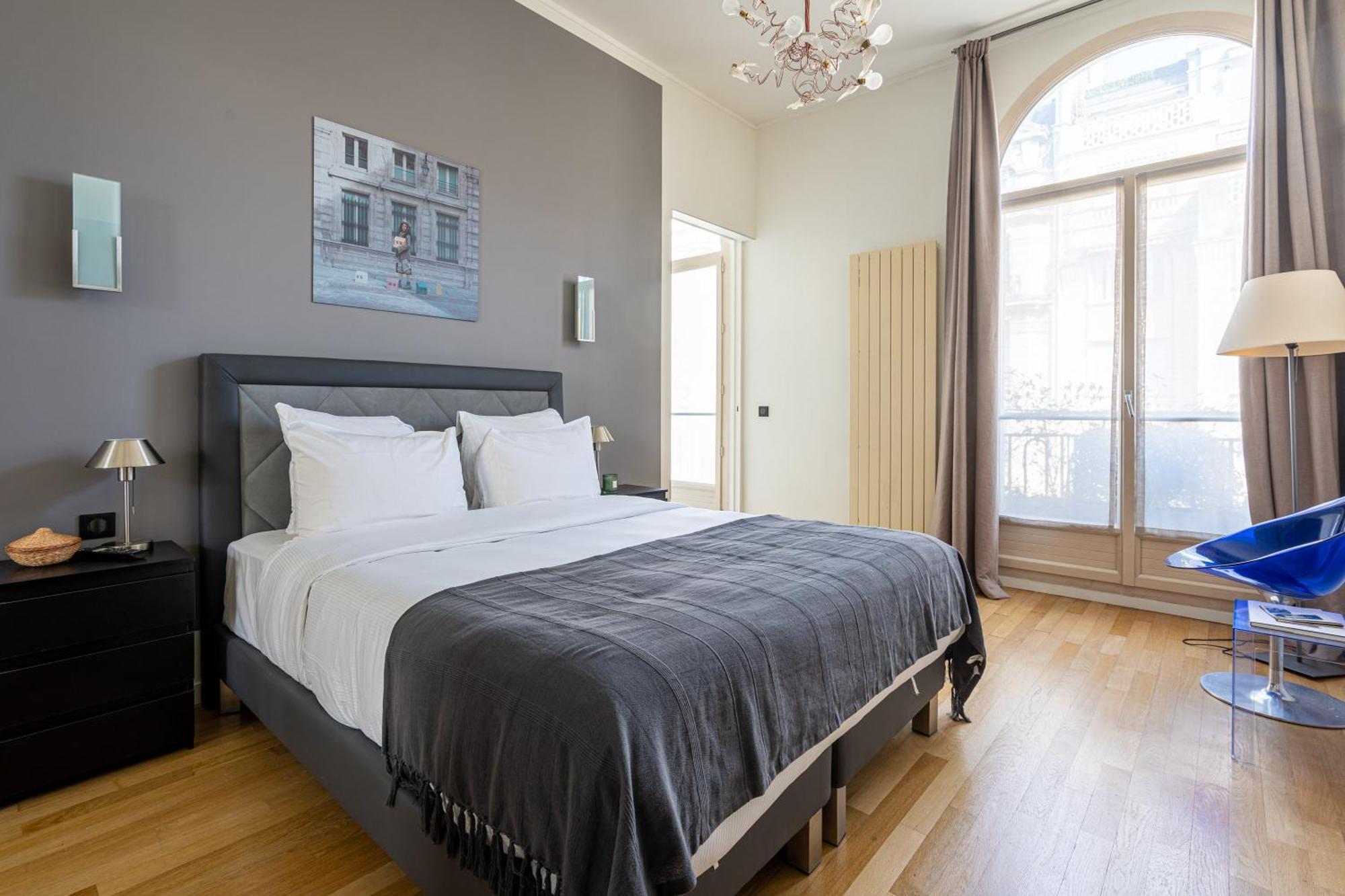 Appartement Luxury 4 Bedroom Eiffel Tower View