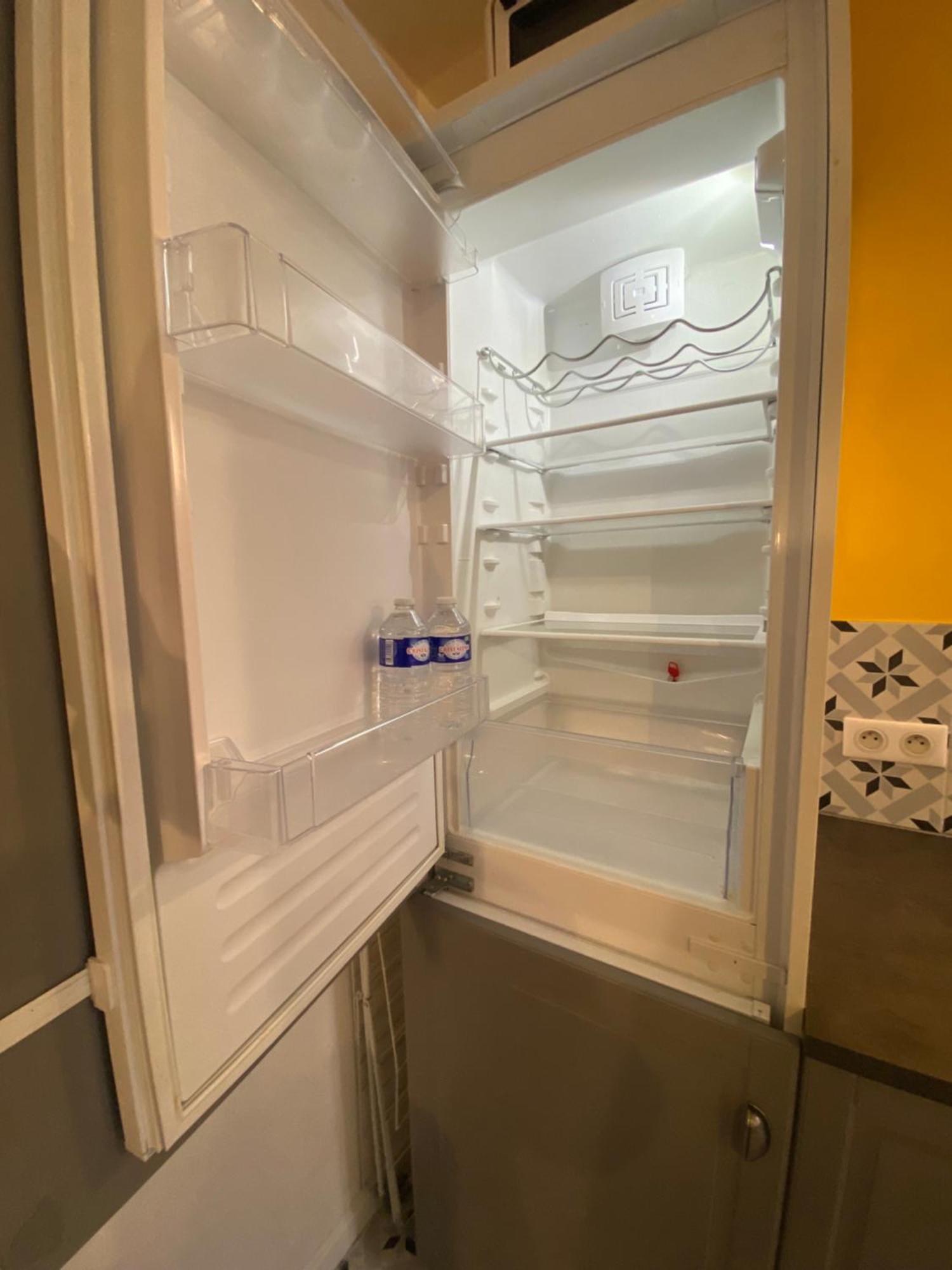 Apartment Tres Calme Sur Cour - Cardinet Paris