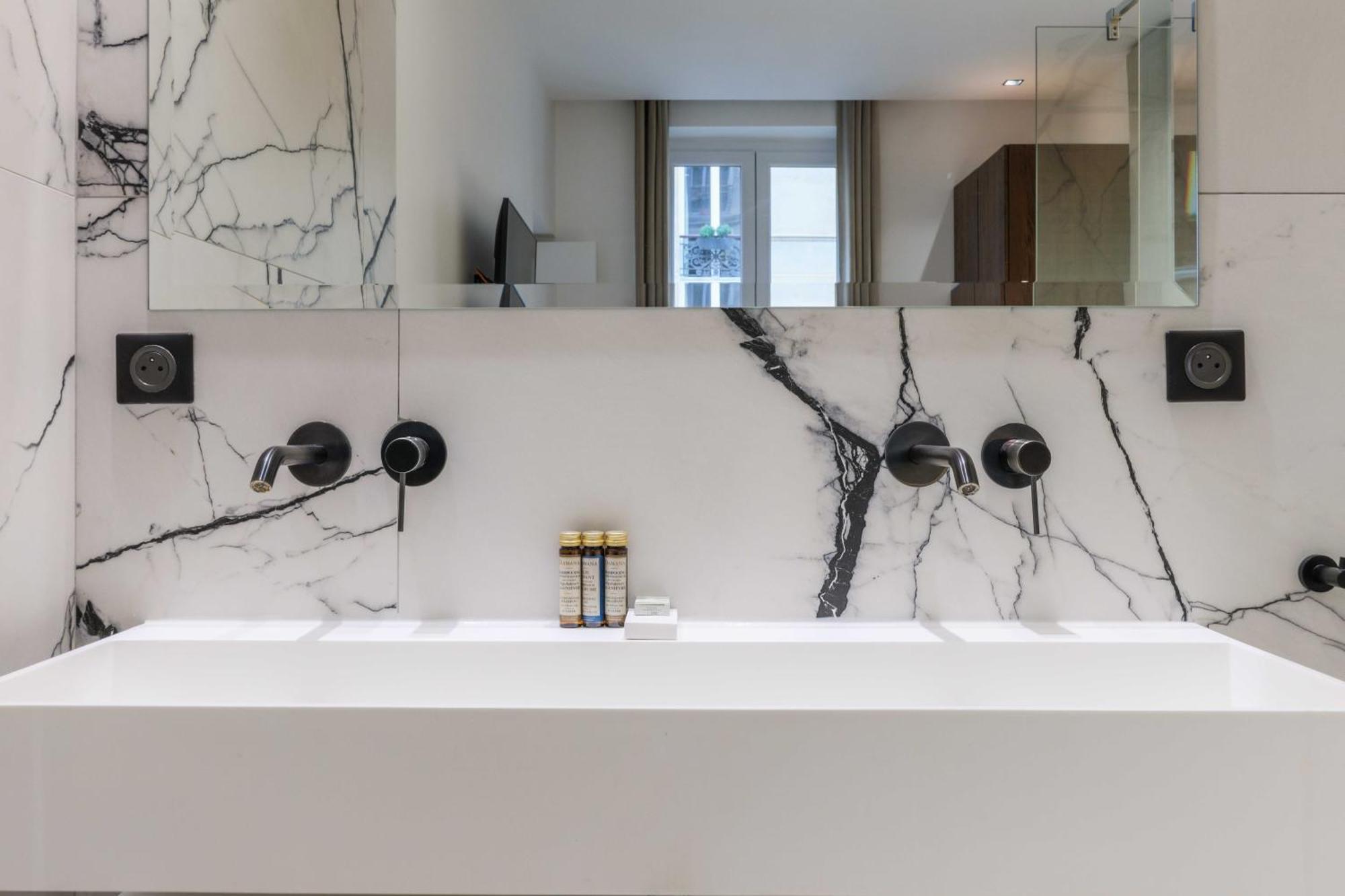 Perfect For Exploring - 2br-6p - Center Of Apartment Paris