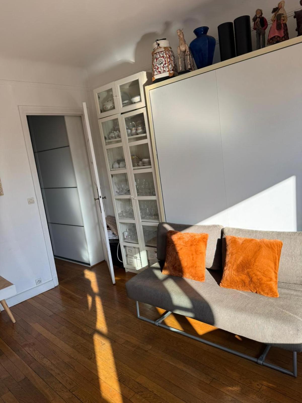 Apartment Confortable Dans Belle Capitale