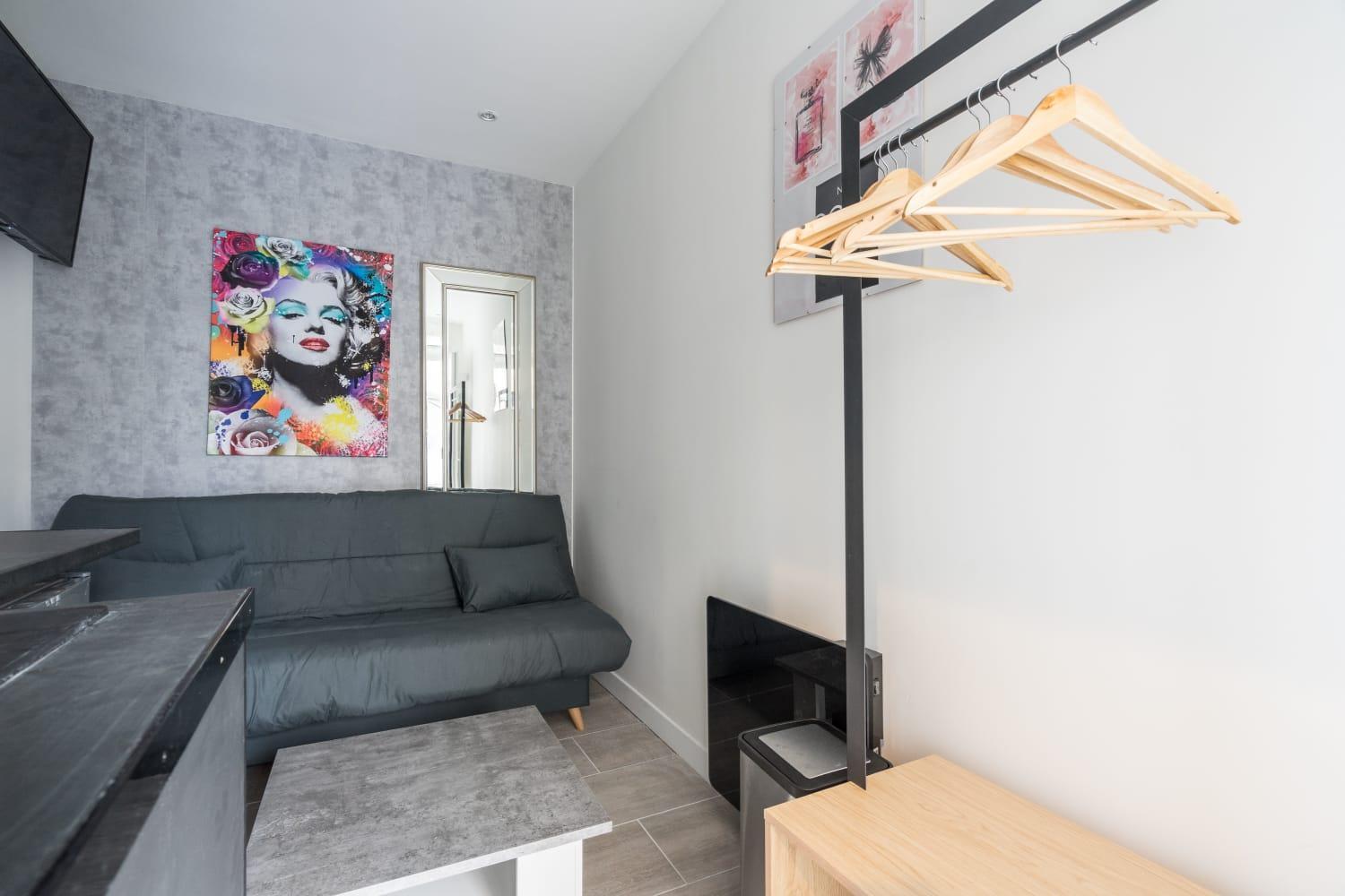 Cozy In The Heart Of Apartment