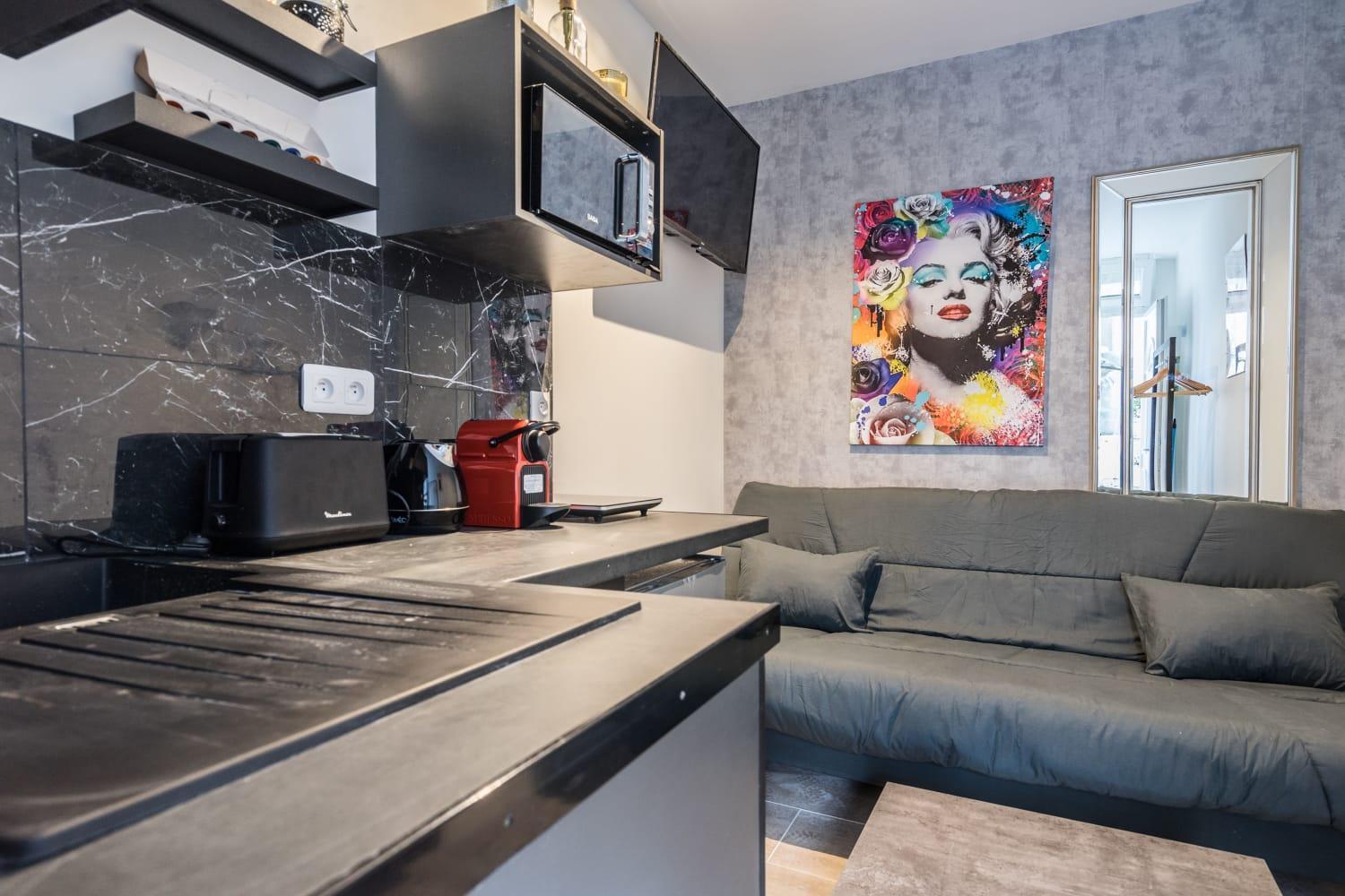 Cozy In The Heart Of Apartment