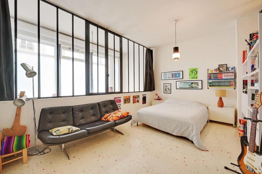 Spacious Vintage Duplex Flat - Gare Du Nord Apartment Paris