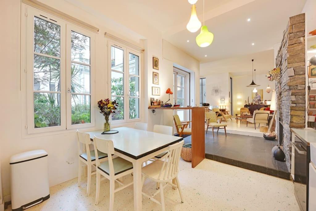 Spacious Vintage Duplex Flat - Gare Du Nord Paris