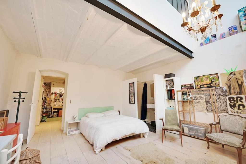 Spacious Vintage Duplex Flat - Gare Du Nord *